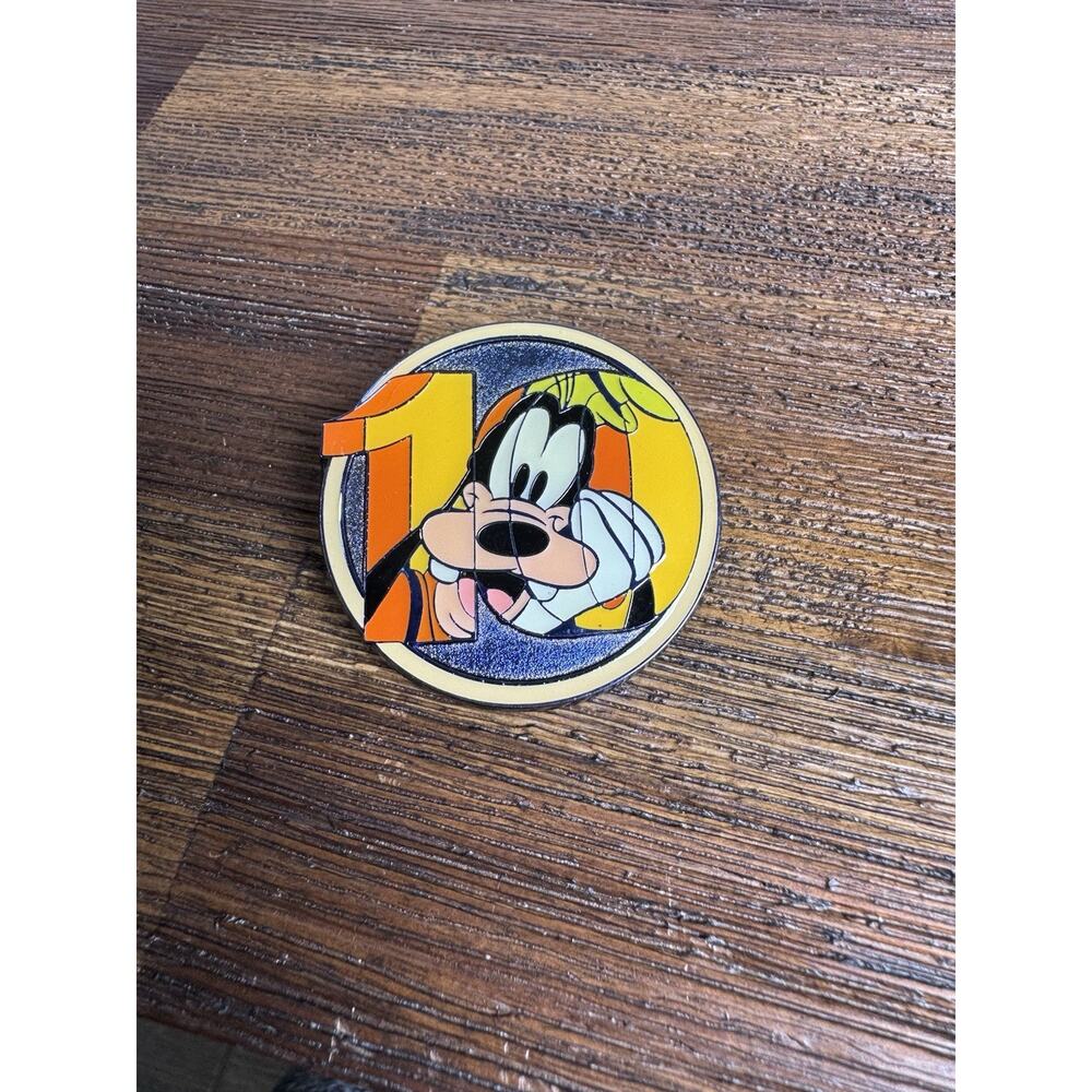 Disney Parks 10 Years Pin Trading Set of 5 Mystery Limited Release 2010 - Picture 3 of 8